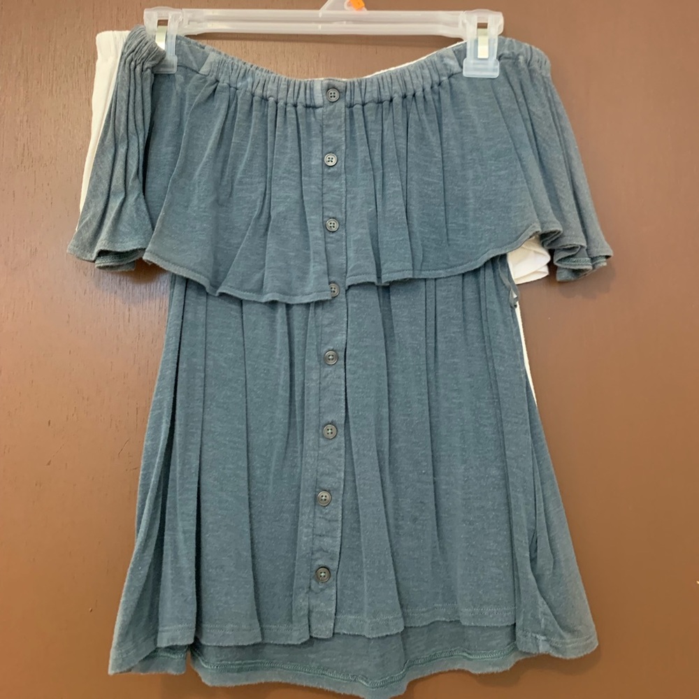 American Eagle Off the Shoulder Top